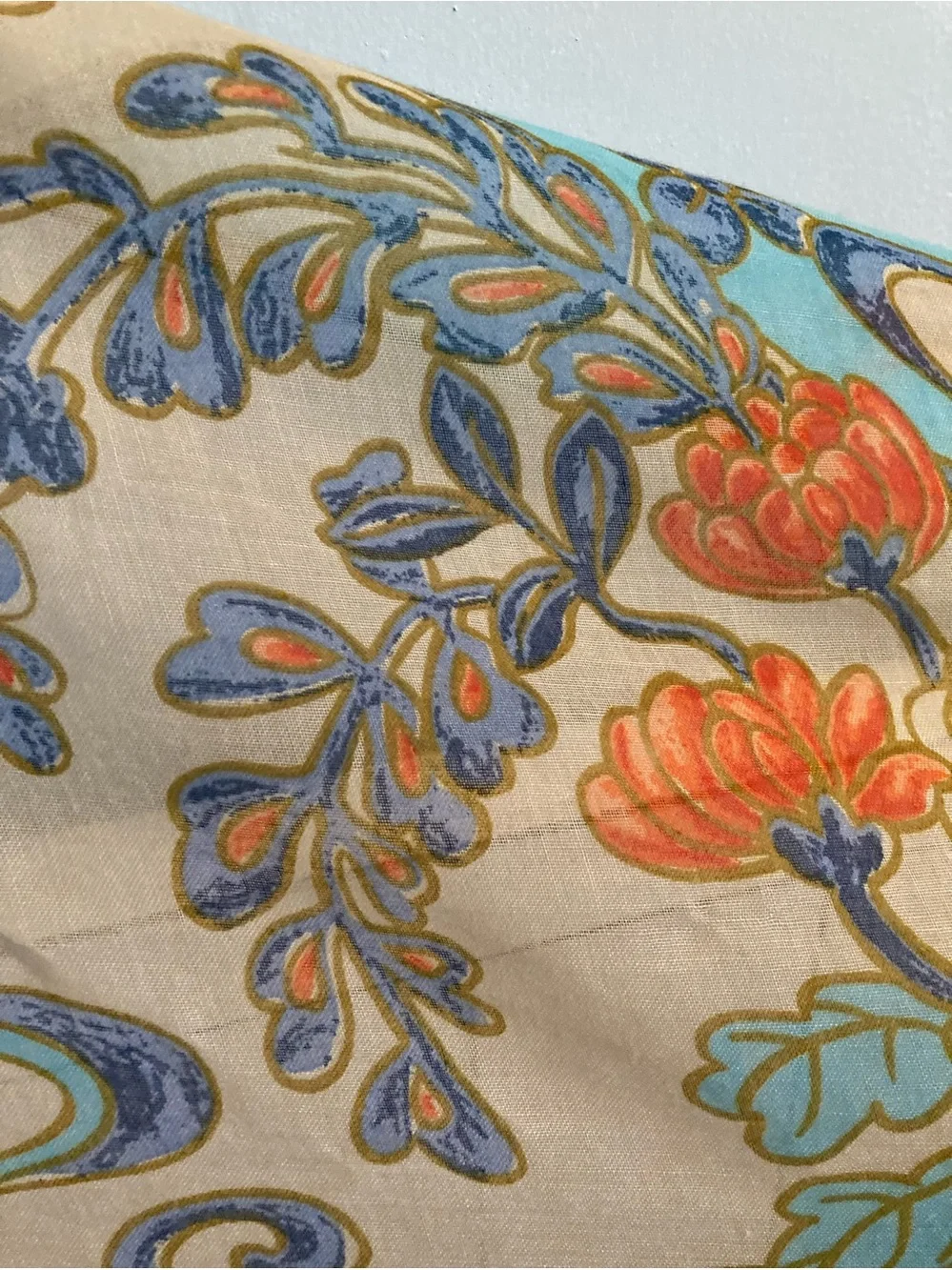 GORGEOUS Floral Scarf in Cream, Turquoise & Coral - Unbranded